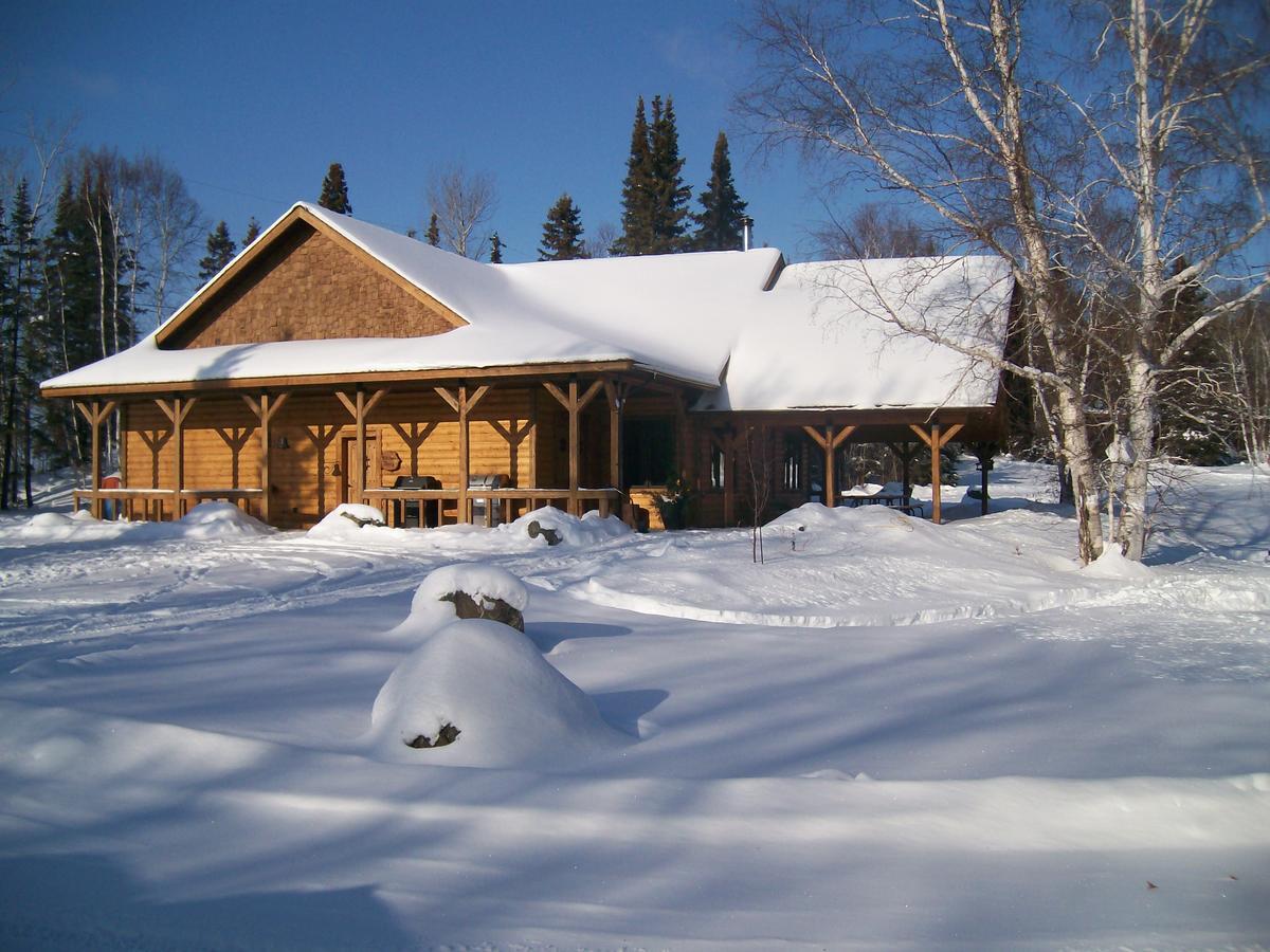 Bakers Narrows Lodge And Conference Center Flin Flon Esterno foto